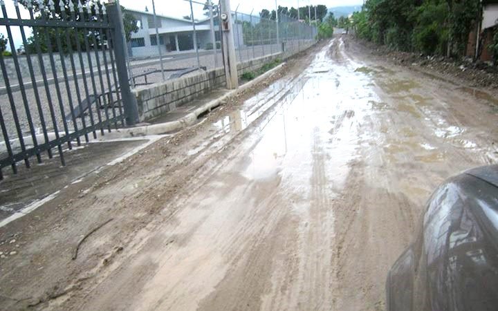 Productores agropecuarios piden al gobierno plan masivo de arreglo de vías de tránsito de Moca y Provincia Espaillat